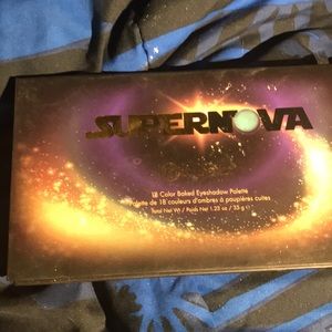 Bh cosmetics Supernova eye shadow palette ⭐️😬